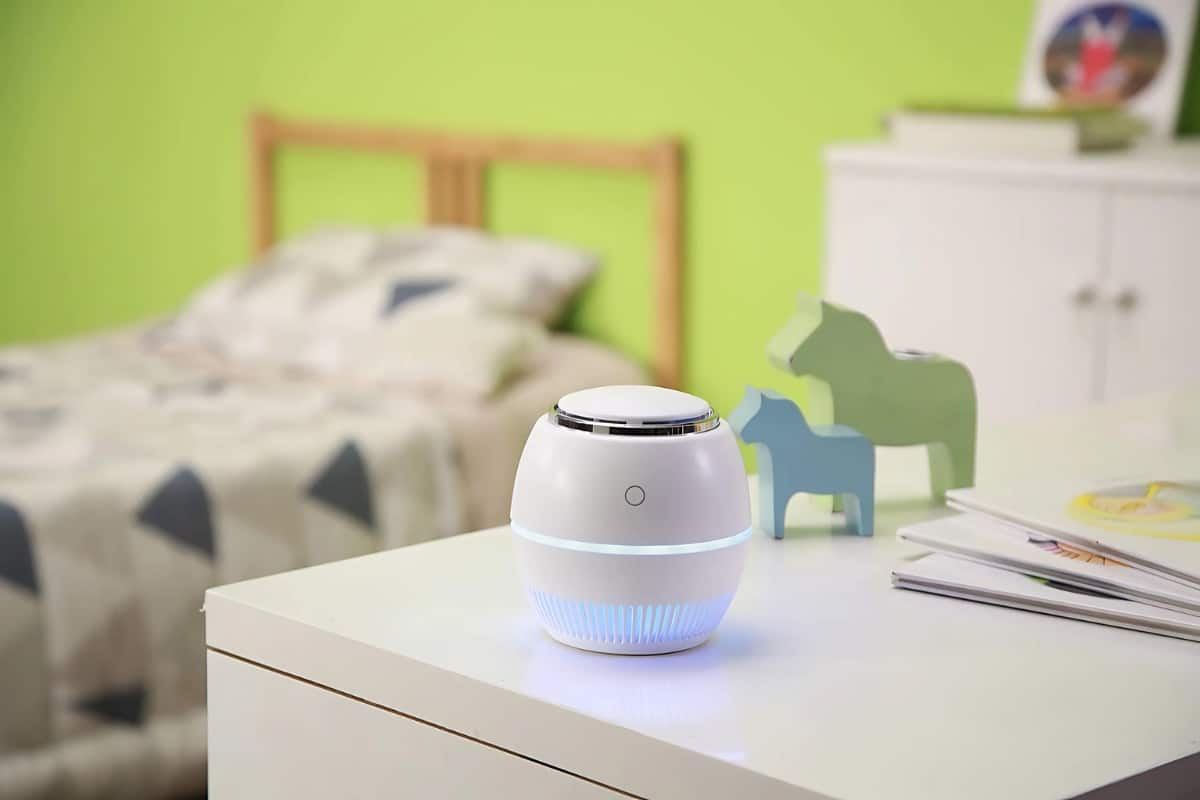 Máy lọc không khí mini để bàn kết hợp ion âm diệt khuẩn