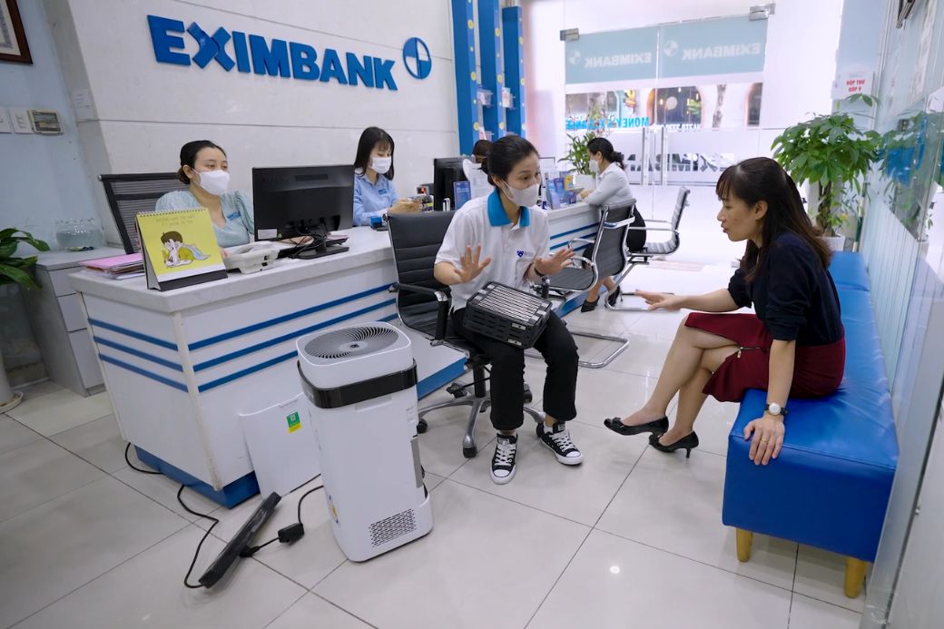 vệ sinh máy lọc không khí airdog Eximbank TP.HCM