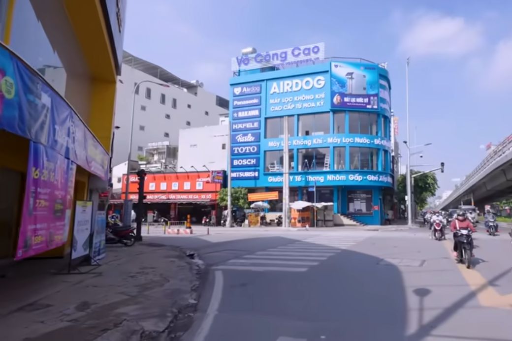 Hệ thống cửa hàng của Cao đại tín